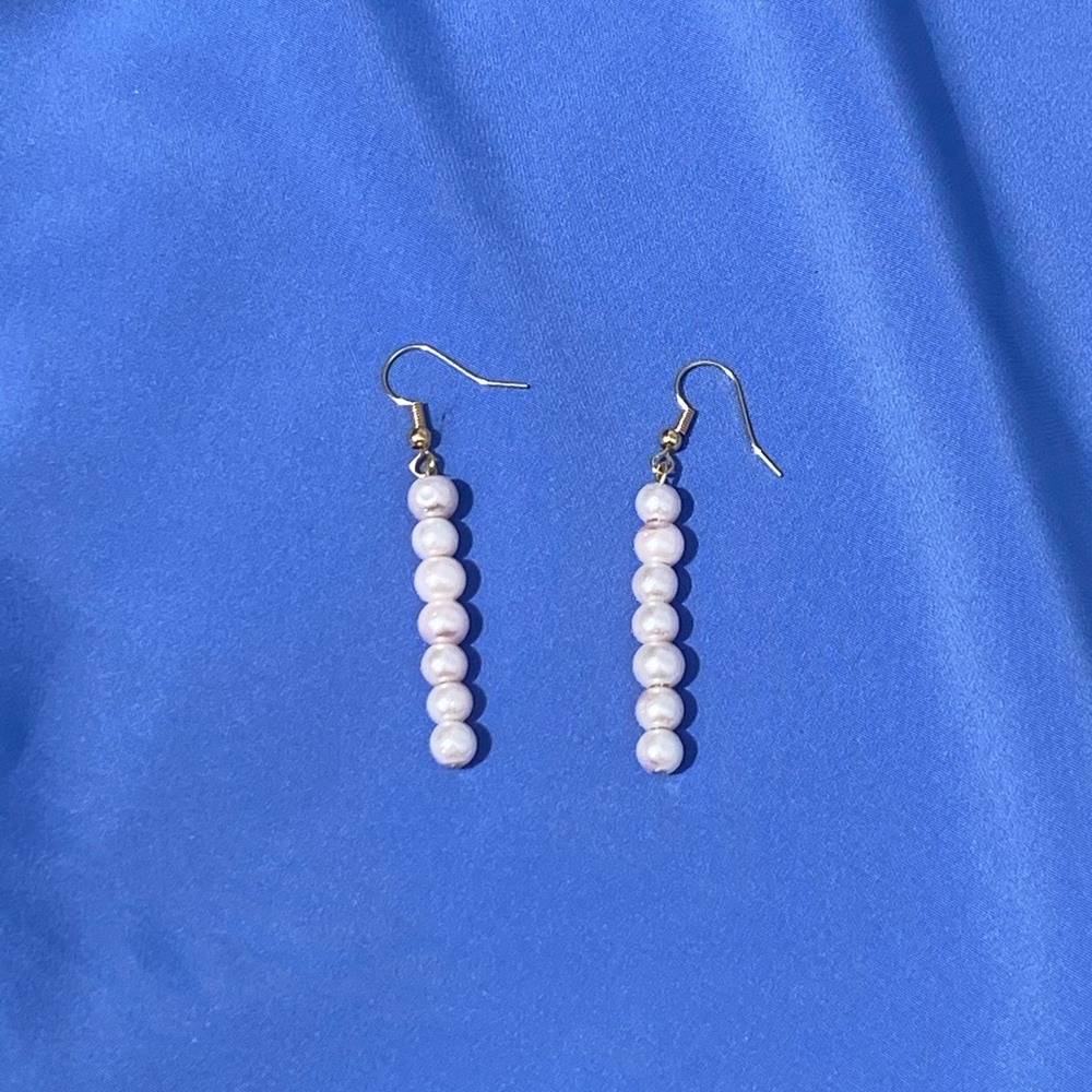 Gold pearl drop earrings